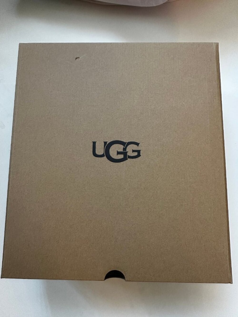 UGG Australia XL Empty Storage Box Measures H 15.5 "x L 13.5"x D 5.5"